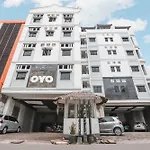 Oyo 467 Penthouse Hotel